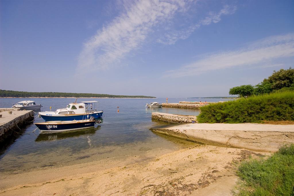 Miranda On The * Barbat na Rabu